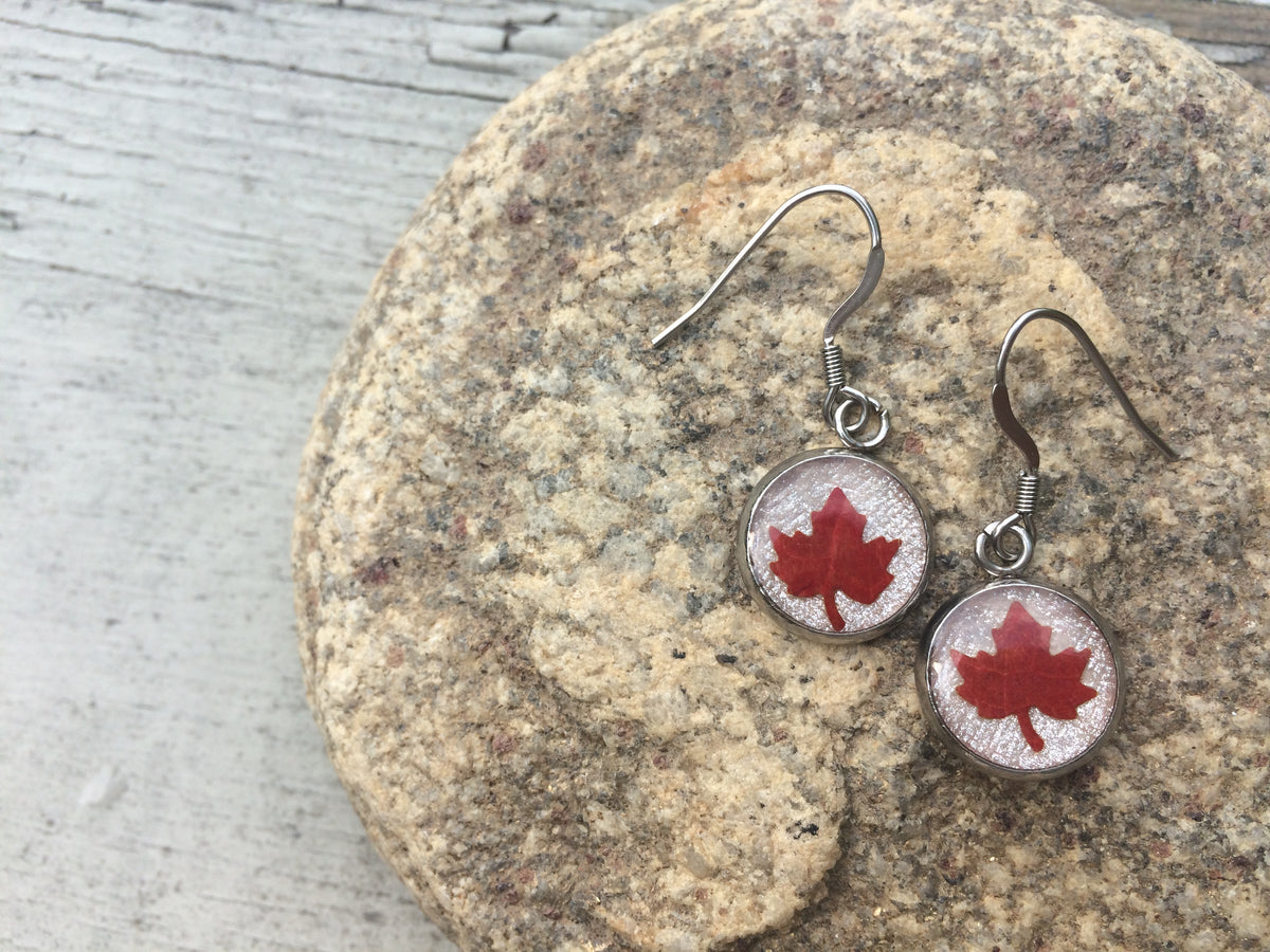 Maple leaf earrings studs sale