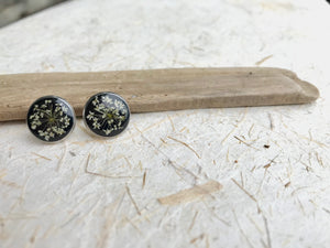 queen annes lace black stud earrings with eco resin; stainless steel