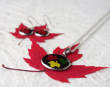 Real Pressed Maple Leaf Earring and Necklace Set from Pressed Wishes 
