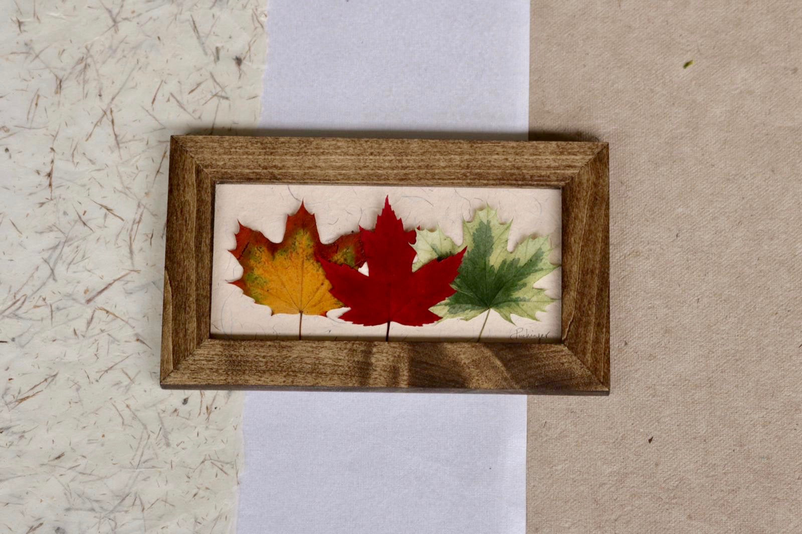 Premium AI Image | Maple Leaves Frame for Invites Decor Autumn Elegance